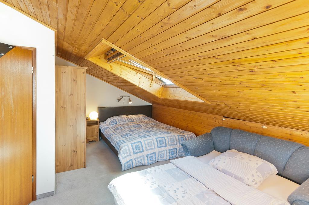 Bed And Breakfast Zeevat München Phòng bức ảnh