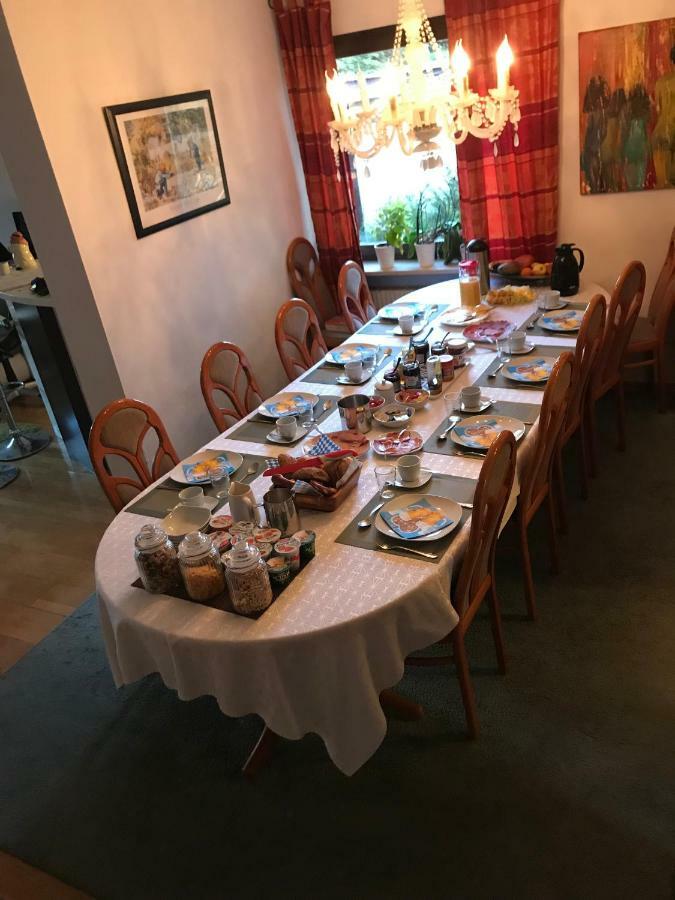 Bed And Breakfast Zeevat München Ngoại thất bức ảnh